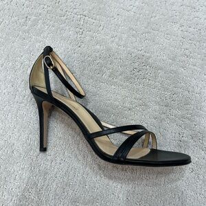 Chic Black Strappy Heels